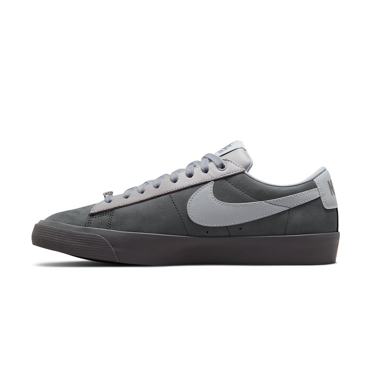 + FPAR SB Zoom Blazer Low 'Cool Grey'