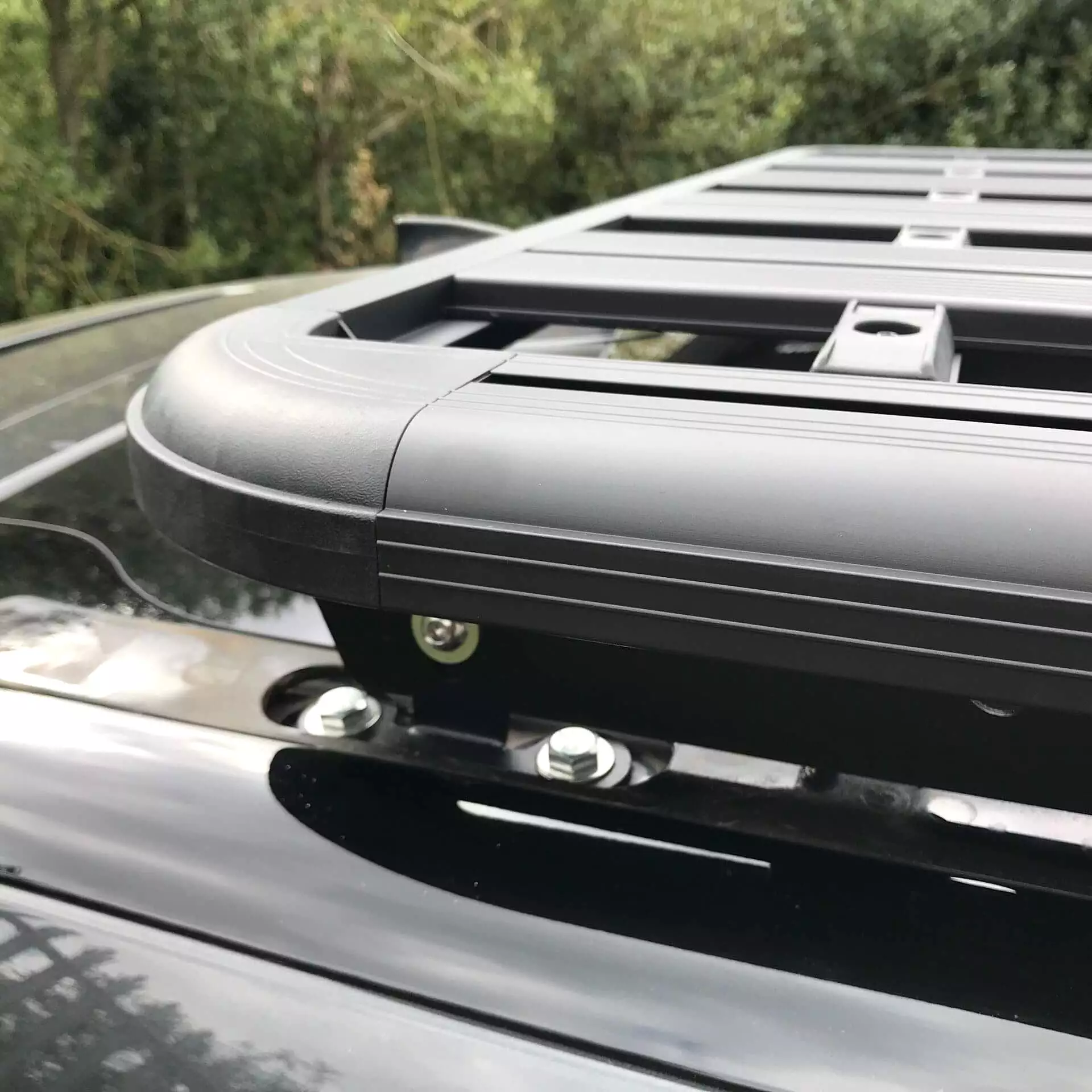 AluMod Low Profile 180cm x 125cm Roof Rack for the Land Rover Discovery 5 2017+