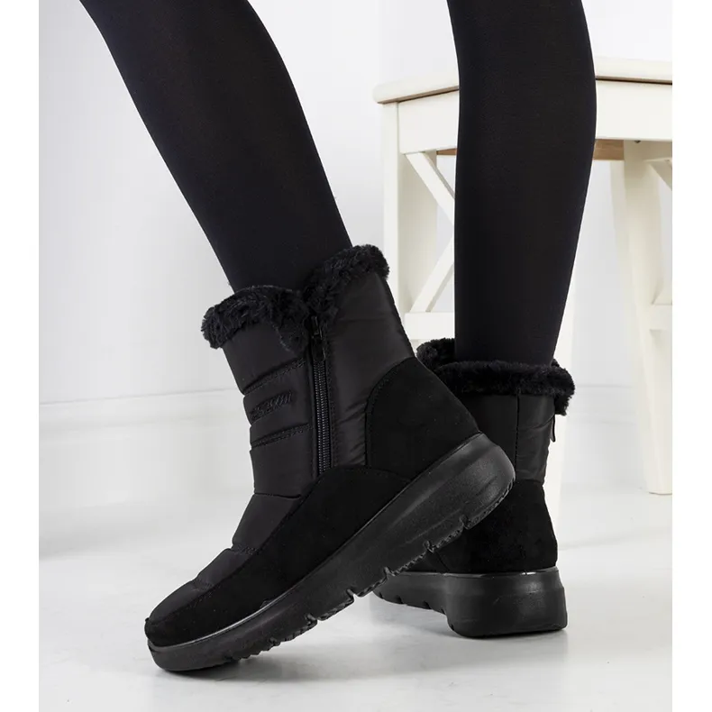 Black Azmarin quilted snow boots