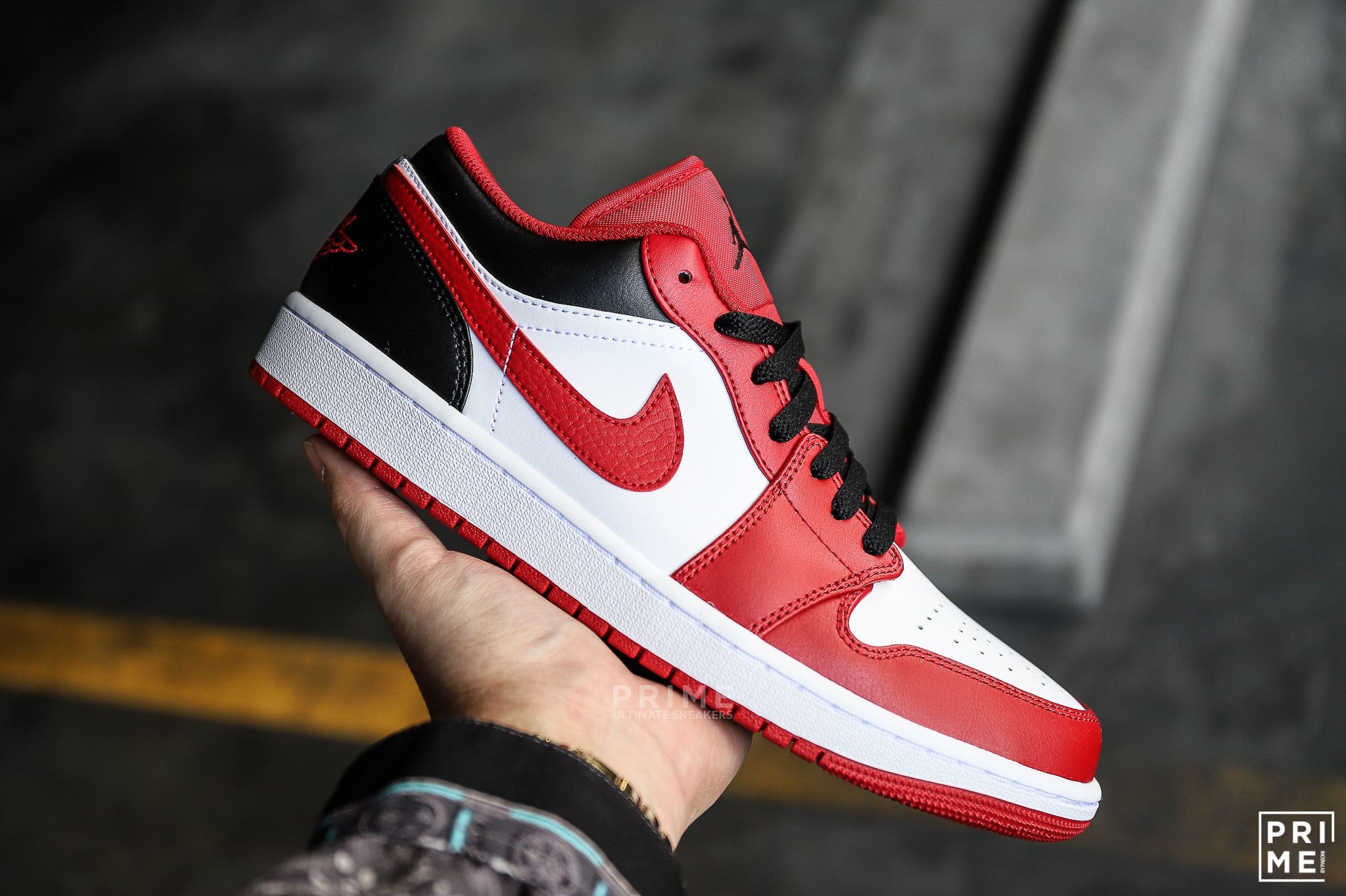 Nike Air Jordan 1 Low 'Bulls' (553558 163)