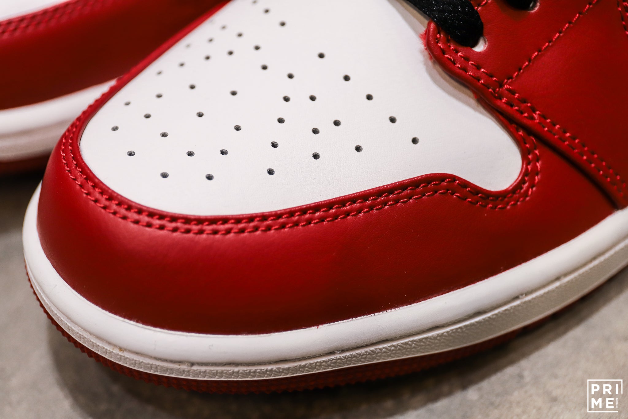 Nike Air Jordan 1 Low 'Bulls' (553558 163)