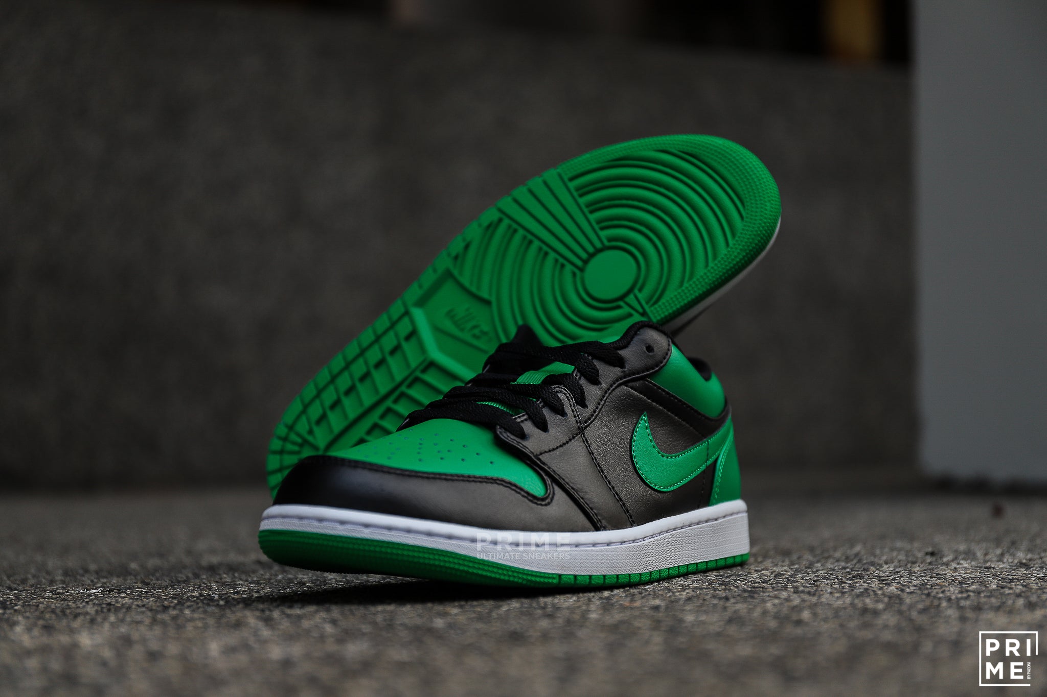 Nike Air Jordan 1 Low  'Lucky Green' (553558 065)