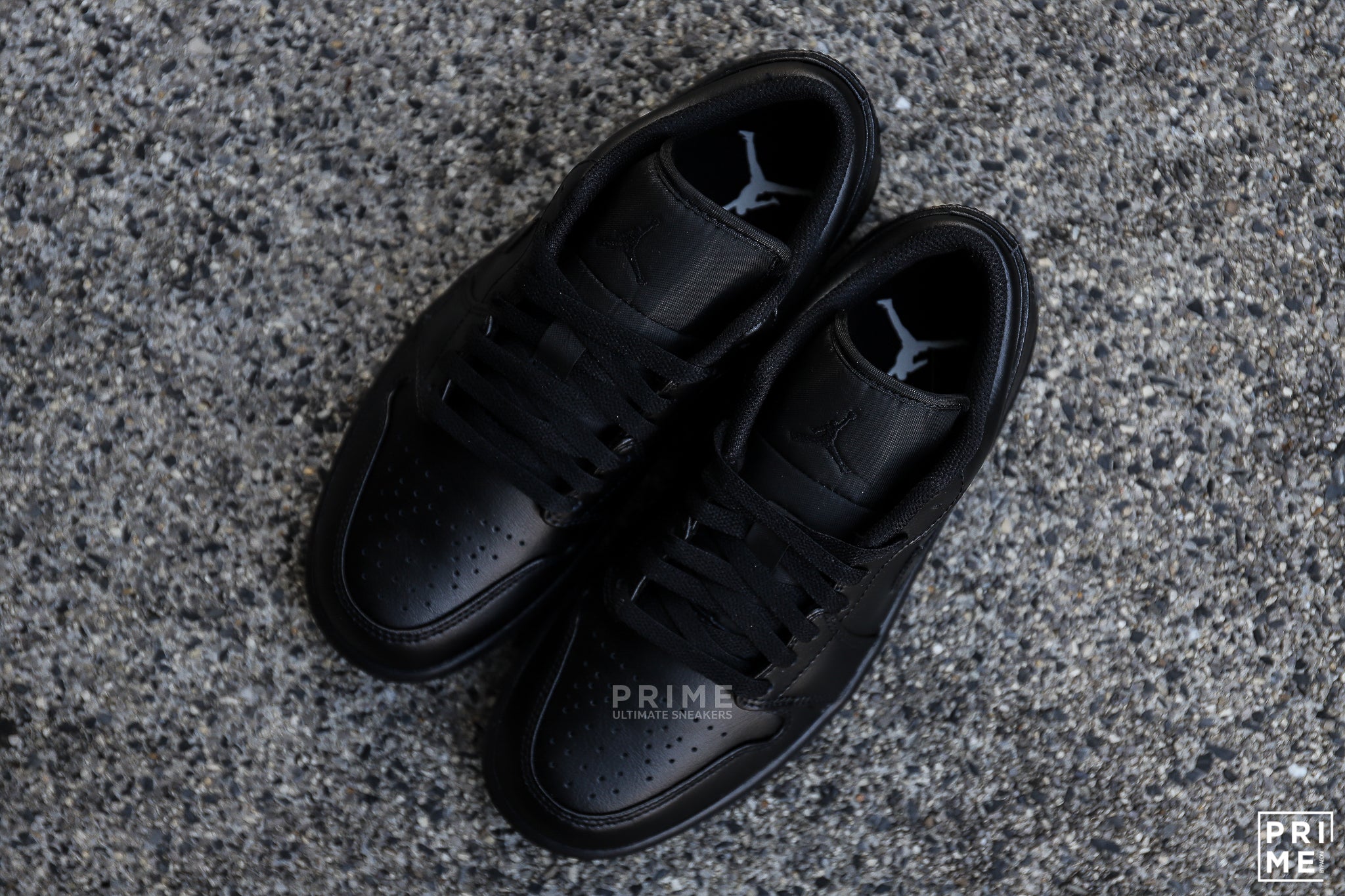 Nike Air Jordan 1 Low Triple Black (553558 093)