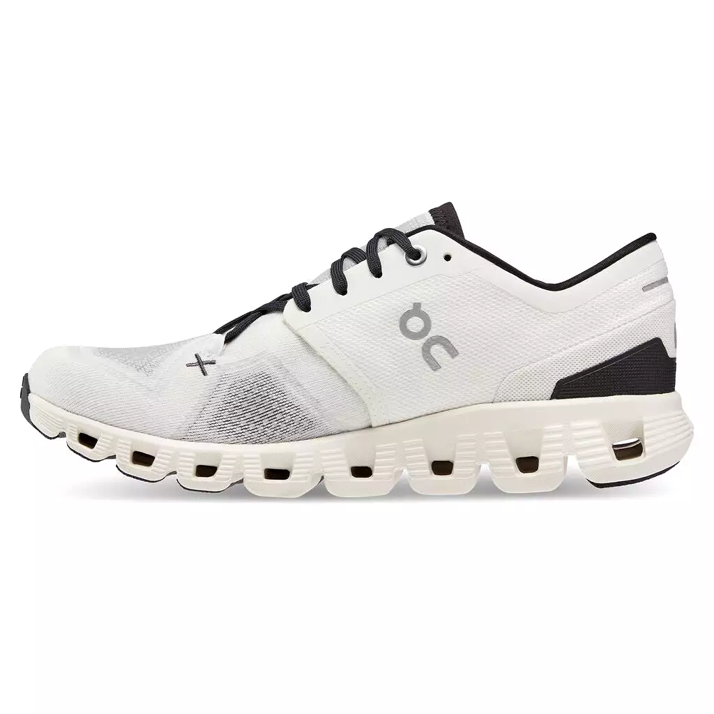 On Running Cloud X 3 (Womens) - White/Black