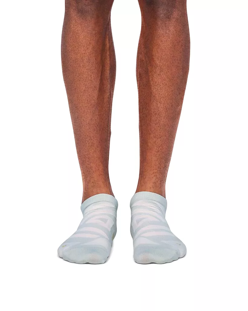 On Running Performance Low Sock (Mens) - Glacier/Dew