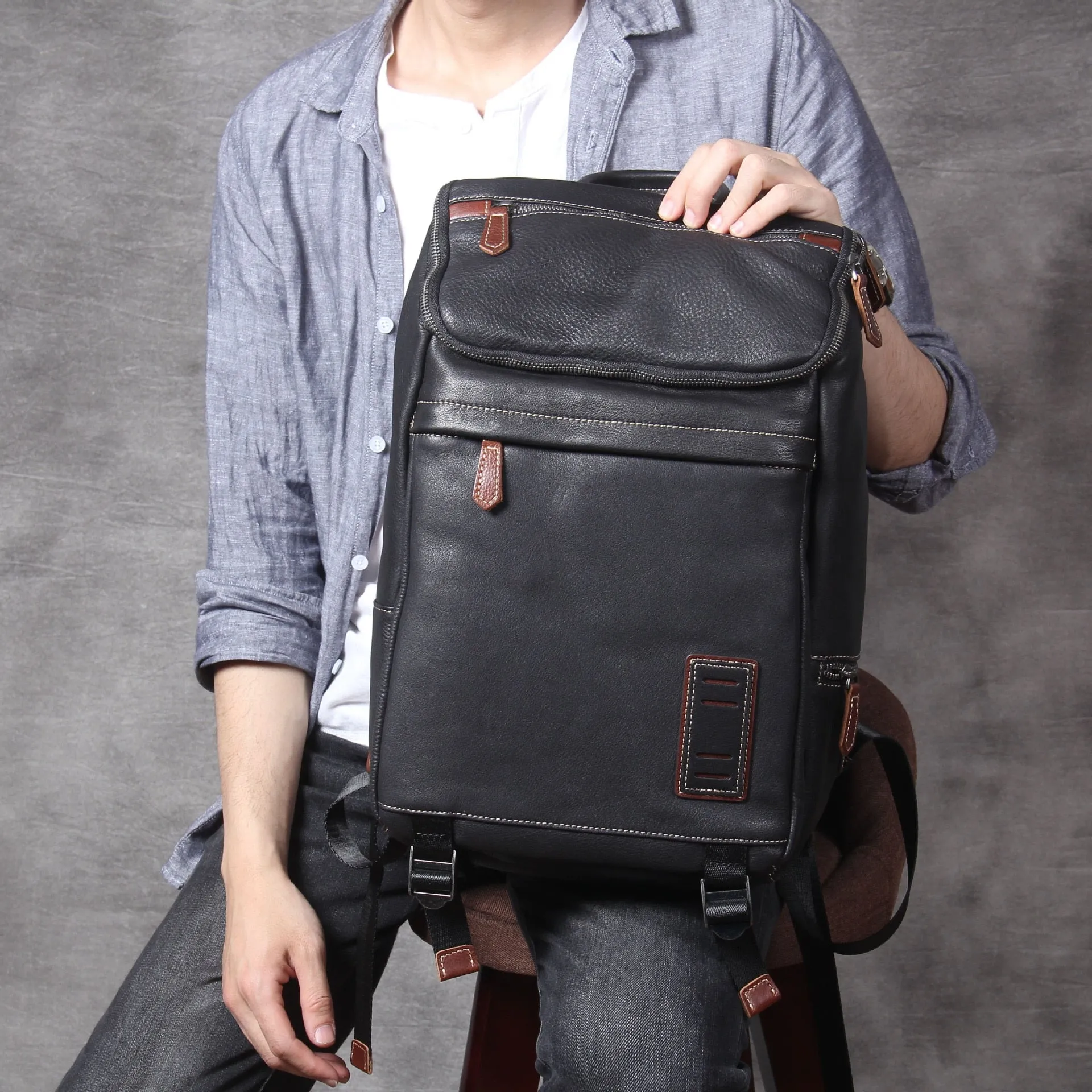 Retro Cow Leather Large Capacity Laptop School Backpacks for Men