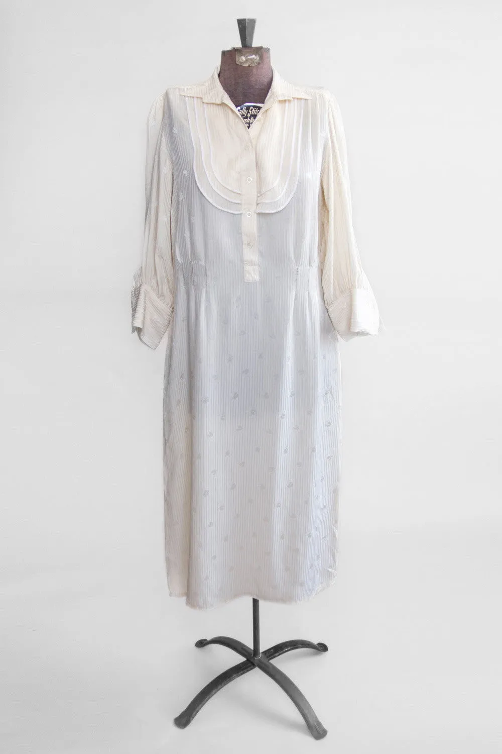 Vintage Women’s Collared Pioneer White Dress