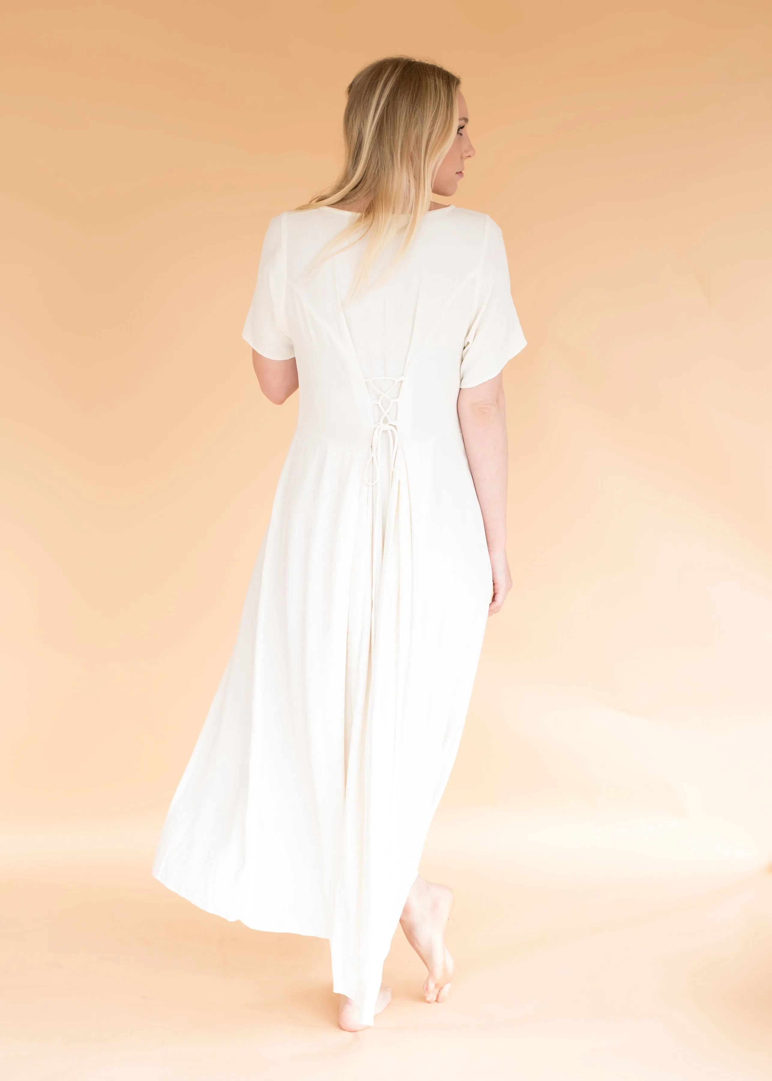 Vintage Women’s White Peekaboo Pleats Dress