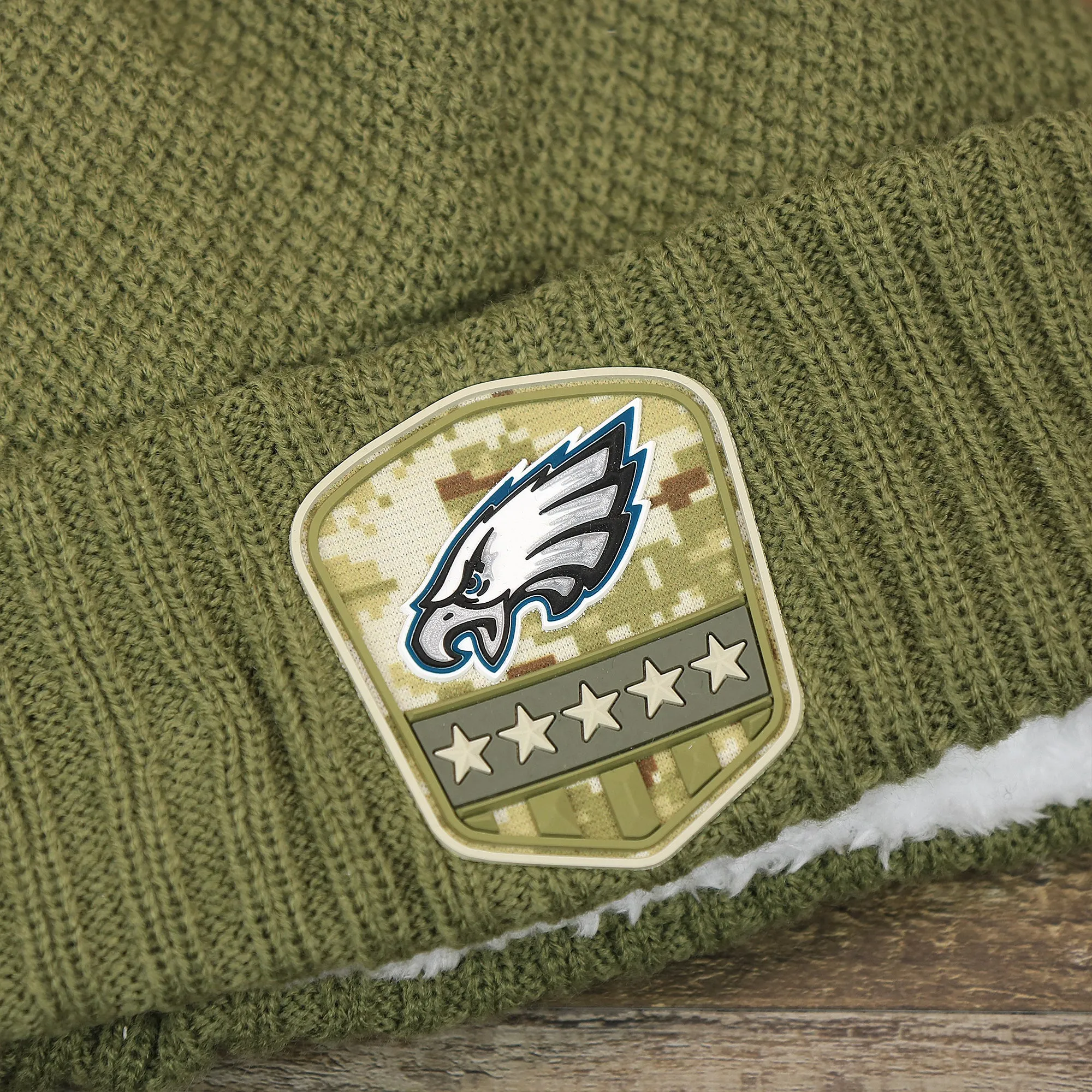 Women’s Philadelphia Eagles Salute To Service Ribbon Rubber Military Eagles Patch On Field NFL Beanie | Women’s Military Green B