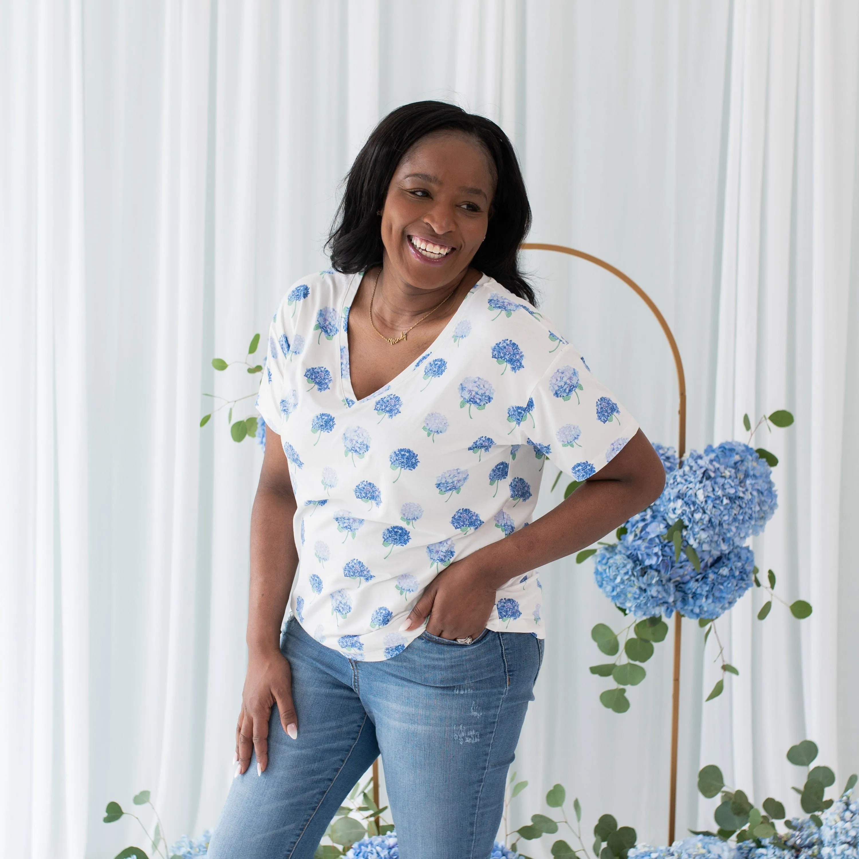 Women’s Relaxed Fit V-Neck in Hydrangea