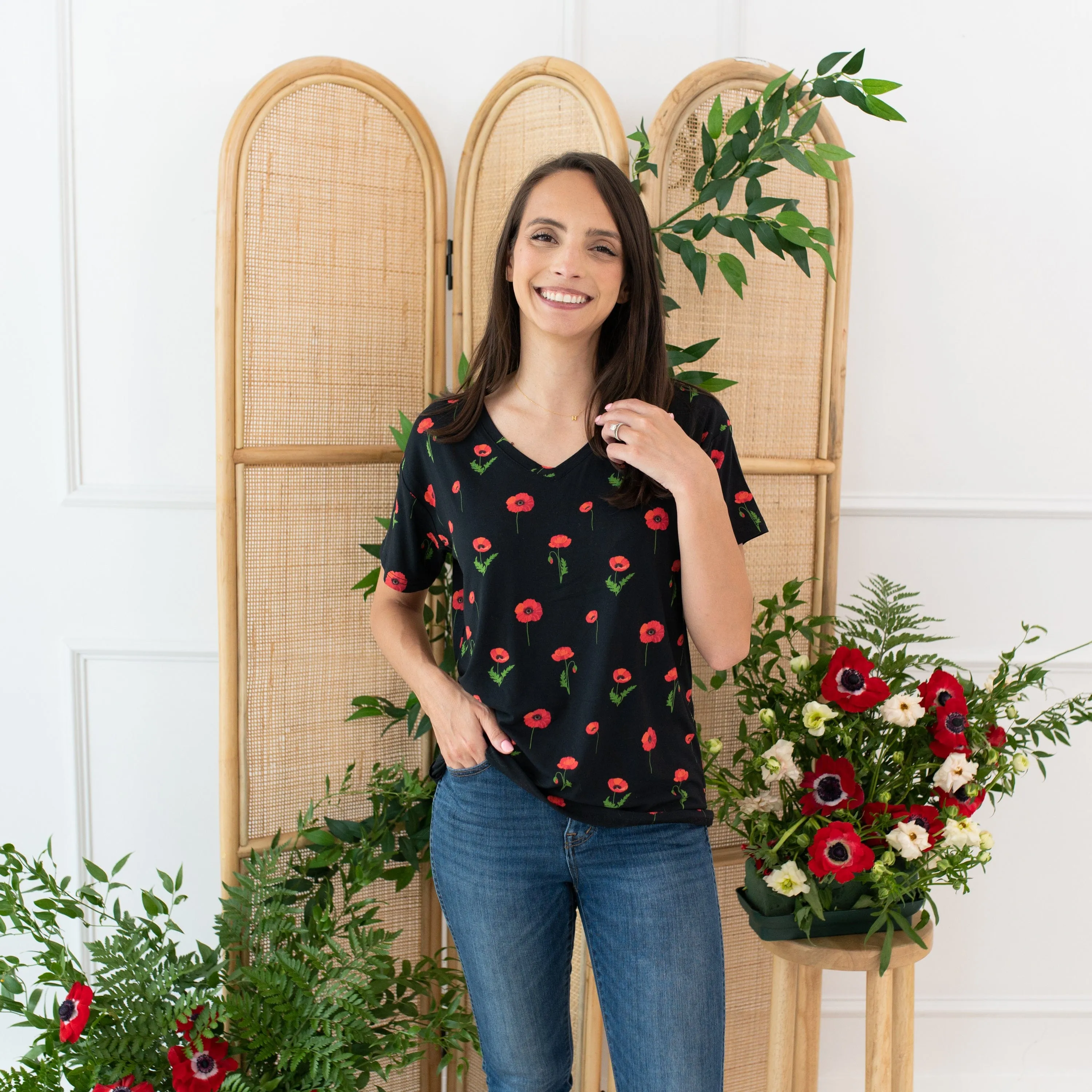 Women’s Relaxed Fit V-Neck in Midnight Poppies